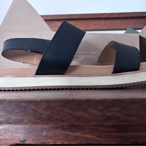 Nisolo Black Leather Women's Sandals